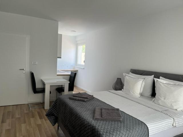 Comfort Apartments M&S โมสตาร์ ภายนอก รูปภาพ